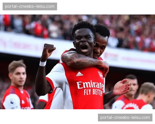 “阿森纳发布对阵阿斯顿维拉赛前伤病报告，萨卡、厄德高参与合练”