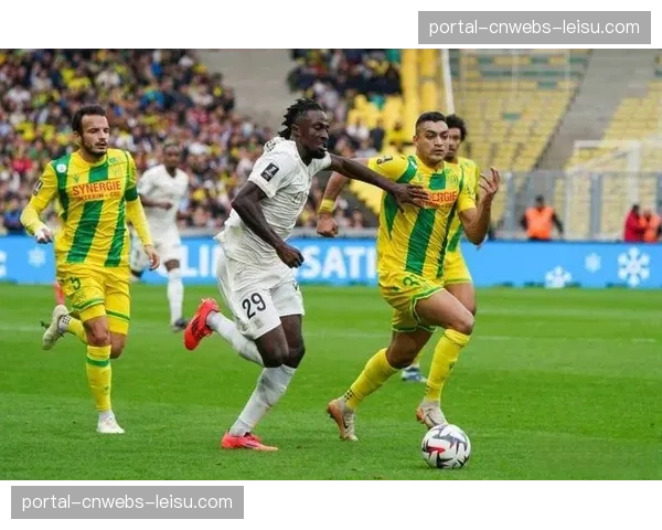 尼斯1-1勒阿弗尔握手言和，两队保级压力不减